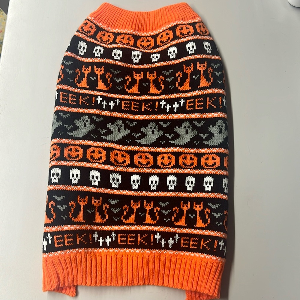 Halloween skulls and pumpkins sweater for dogs